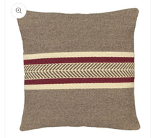 Load image into Gallery viewer, Claudio wool cushion cover
