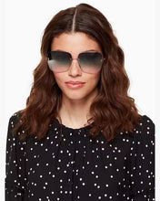 Load image into Gallery viewer, Kate spade Lilac Janays sunglasses, Size One size
