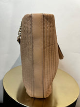 Load image into Gallery viewer, DKNY taupe Ribbed tote bag, Size
