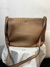 Load image into Gallery viewer, DKNY taupe Ribbed tote bag, Size
