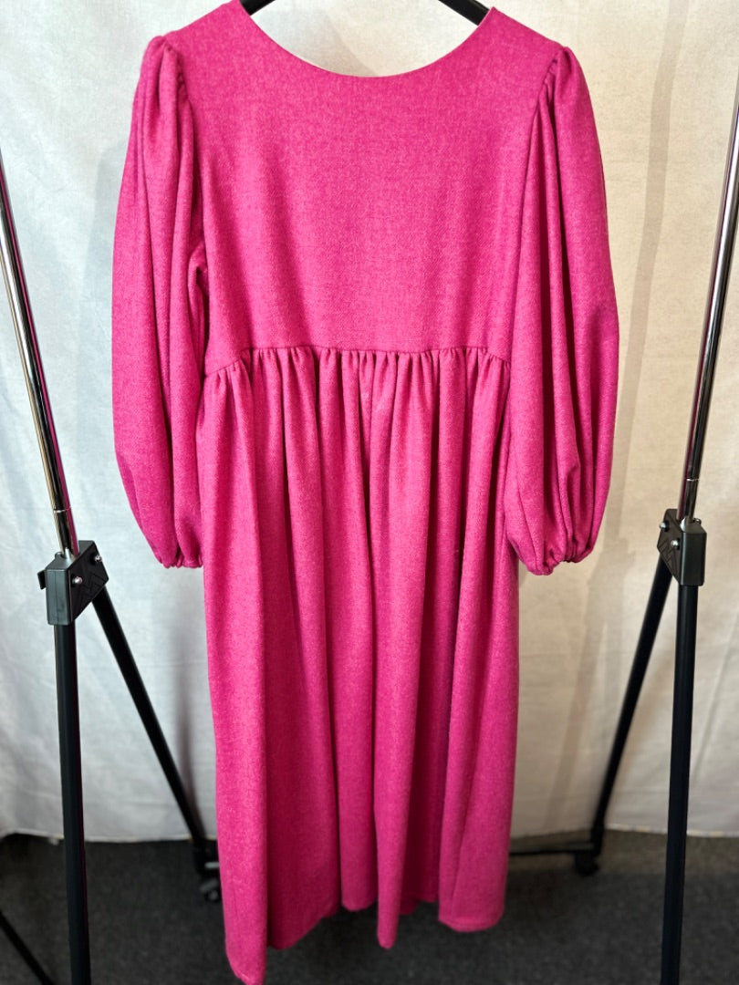 Benjamin Fox fushia wool midi dress, Size medium