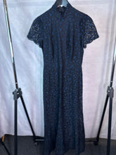 Load image into Gallery viewer, Cefinn navy &amp; black Kayla lace dress, Size 8
