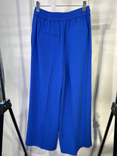 Load image into Gallery viewer, M&amp;S sapphire blue wide leg pants, Size 6 - short
