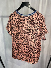 Load image into Gallery viewer, lollys laundry multicoloured Lina leopard tee, Size large
