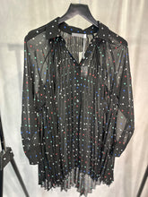 Load image into Gallery viewer, mint velvet black Willa spot pleat shirt, Size small
