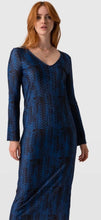 Load image into Gallery viewer, saint &amp; Sofia navy &amp; black Hanna plisse dress, Size 10
