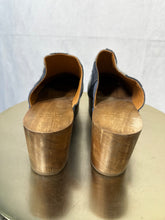 Load image into Gallery viewer, sezane blue davia suede clogs, Size 39
