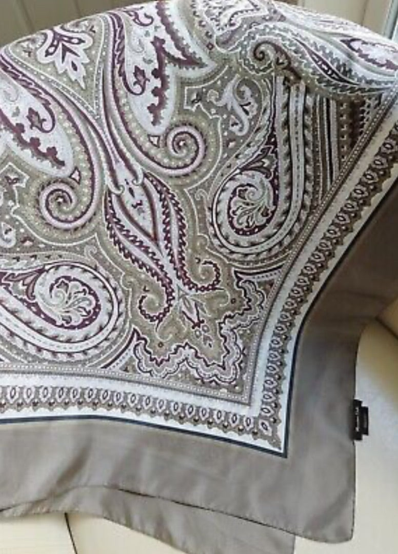 Massimo Dutti Grey Silk Paisley scarf, Size Large