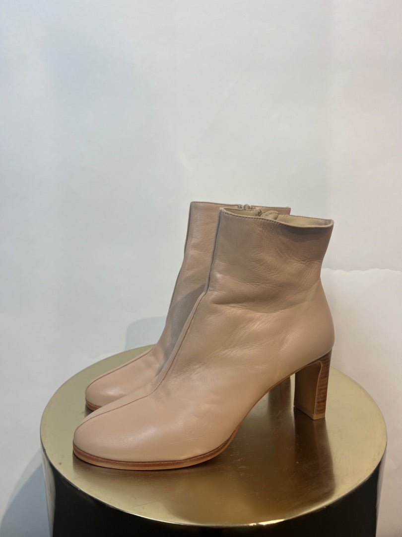 whistles taupe Daphne heeled ankle boot, Size 40