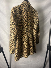 Load image into Gallery viewer, zara neutrals leopard coat, Size medium
