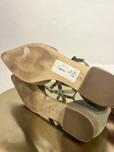 Load image into Gallery viewer, Boden Sage suede sandal, Size 40
