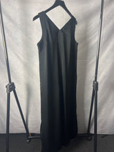 Load image into Gallery viewer, DKNY black maxi dress with cargo pocket, Size small
