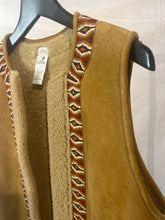 Load image into Gallery viewer, Talitha Taupe Shearling embroidered waistcoat, Size US10
