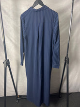 Load image into Gallery viewer, Gestuz navy Kinegz pinstripe shirt dress, Size 36
