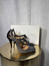 Load image into Gallery viewer, Manolo Blahnik Grey Flannel tie stiletto heels, Size 38.5
