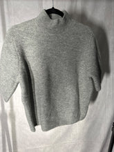 Load image into Gallery viewer, zara grey &amp; black 3/4 sleeve knit, Size large
