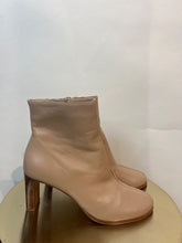 Load image into Gallery viewer, whistles taupe Daphne heeled ankle boot, Size 40
